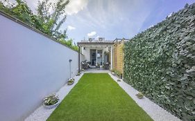 Sun&Garden Flat